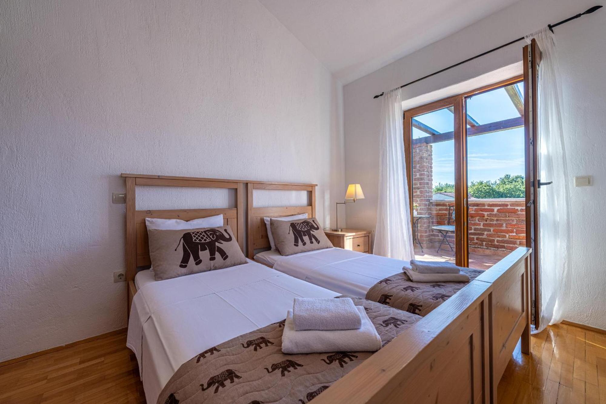 Villa Paradis 6 Jursici Экстерьер фото